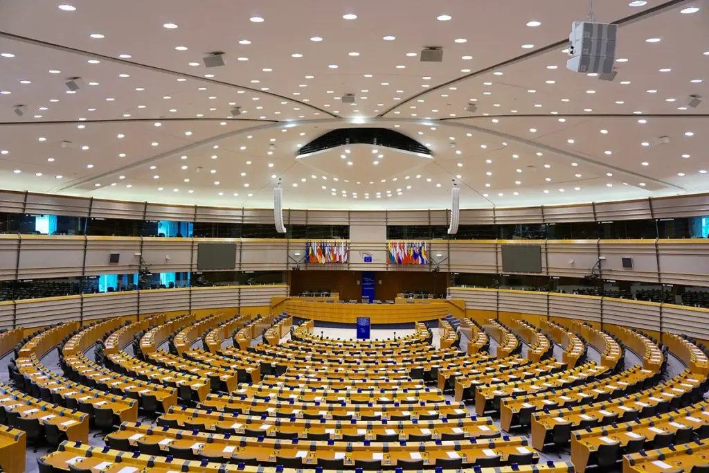Eu-parlament: European Parliament Votes on Controversial Return Policies