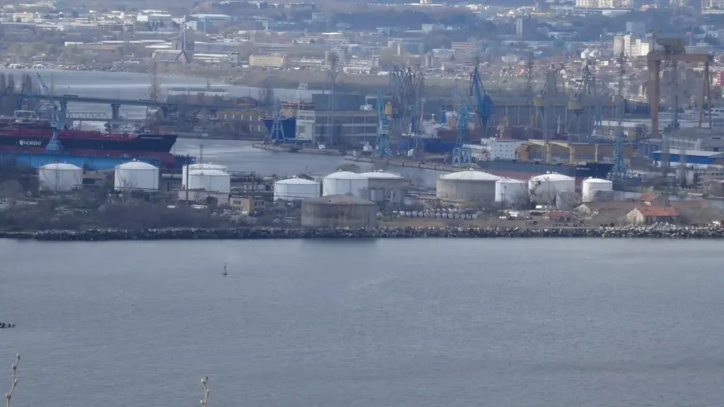 Petrol: Nine Convicted in  Bomb Attack Case