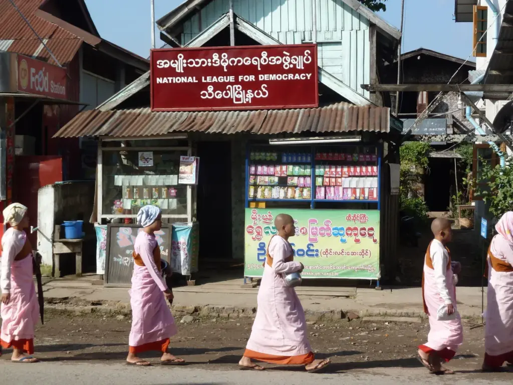 Regierungspartei: Ruling Party Faces Turmoil After Election Loss