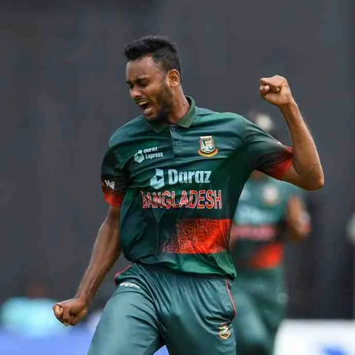 Shoriful Islam Makes PSL Debut in Lahore