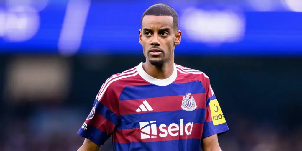 Alexander Isak Returns for Liverpool in Champions League Clash