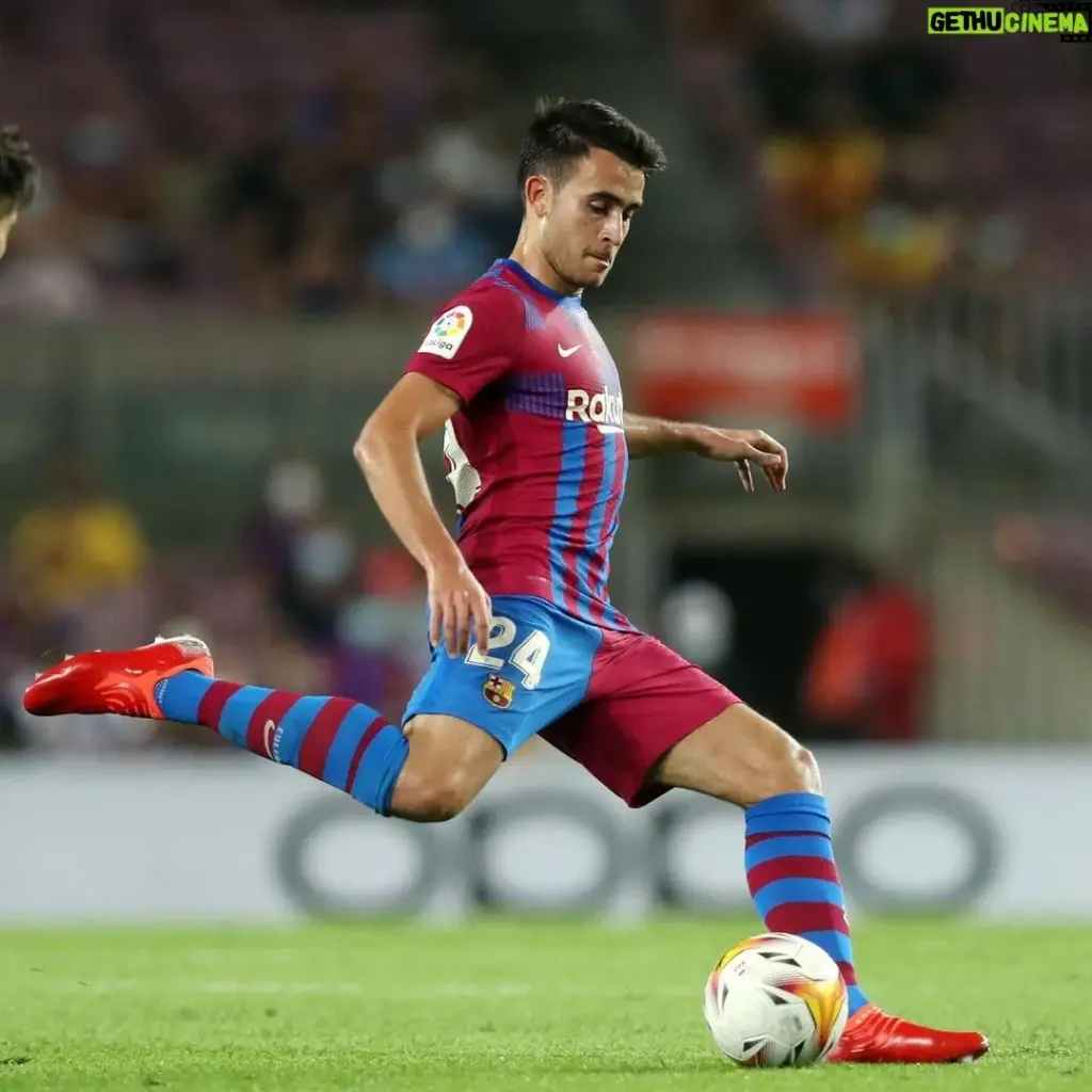 Eric garcía: Eric Garcia Receives Red Card in Champions League Clash