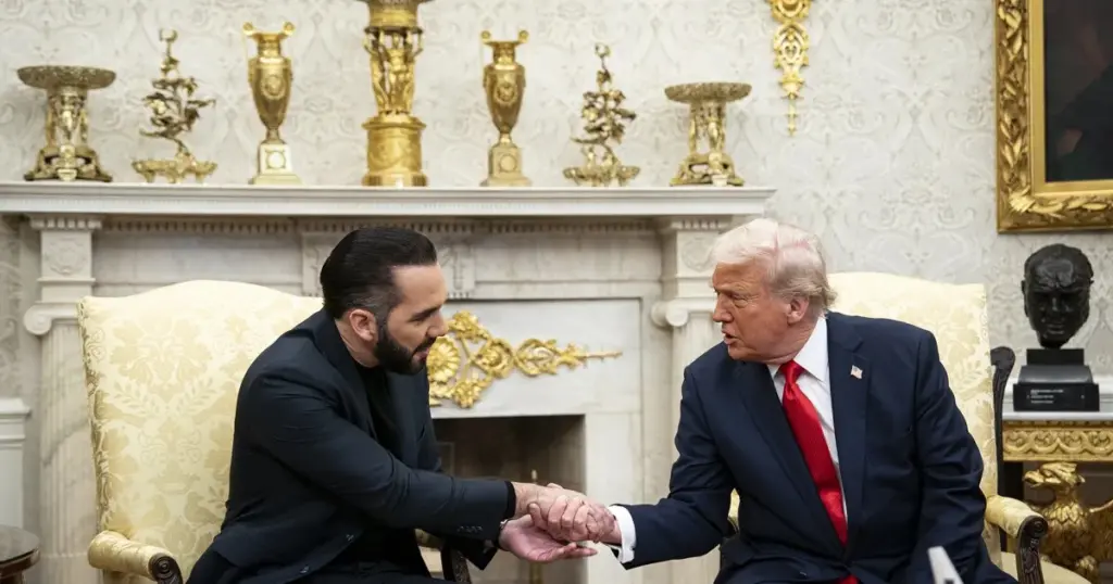 Salvador: El : Mass Trials and Controversial Policies Unfold