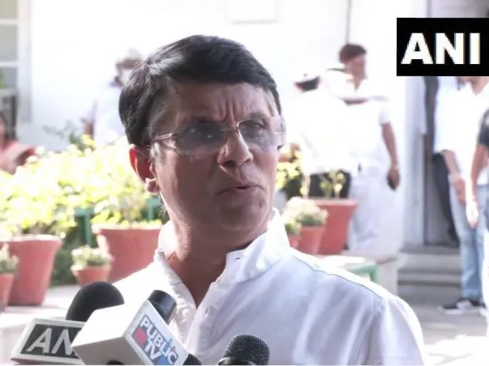 उद्धव ठाकरे: Uddhav Thackeray’s Spokesperson Critiques Congress Image in Assam Elections