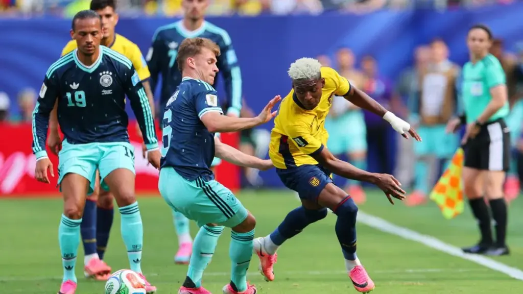 Ecuador stuns Germany 2-1 to secure World Cup knockout stage spot